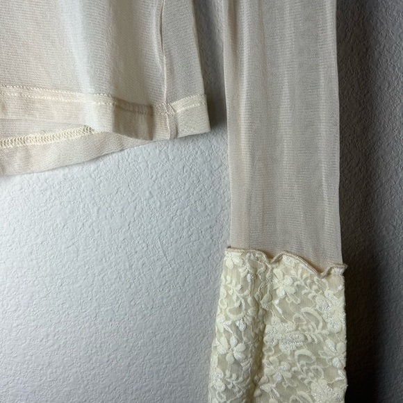 Sheer Blouse Woman’s XL Long Sleeve Top Laced Translucent Bodice Form Fitting - Picture 5 of 9